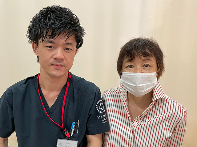 外反母趾で最初は靴を履くのが苦痛でしたが、徐々に痛みから解放されてとても喜んでいます